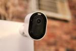 Bespaar $ 150 als je vandaag twee Arlo Pro 4-beveiligingscamera's koopt