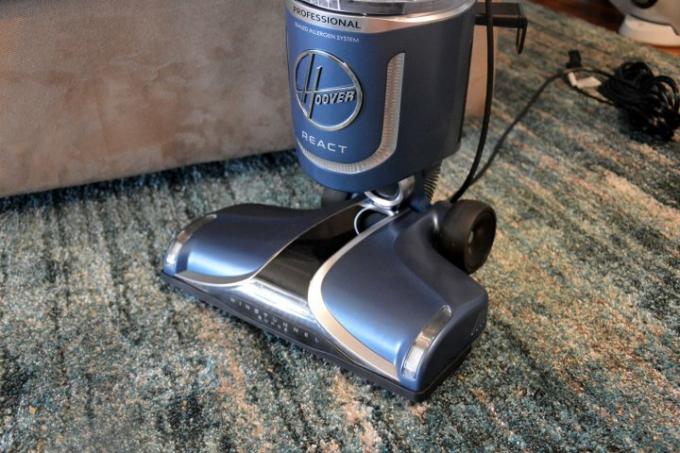 Unghiul frontal Hoover React