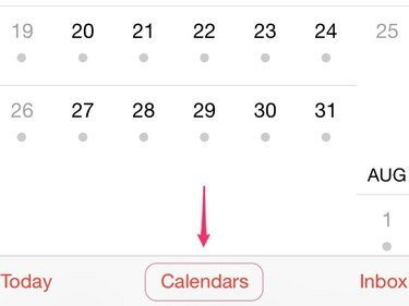 Atinge Calendare în aplicația Calendar.