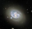 Красивая галактика, заснятая Хабблом, бросает вызов классификации