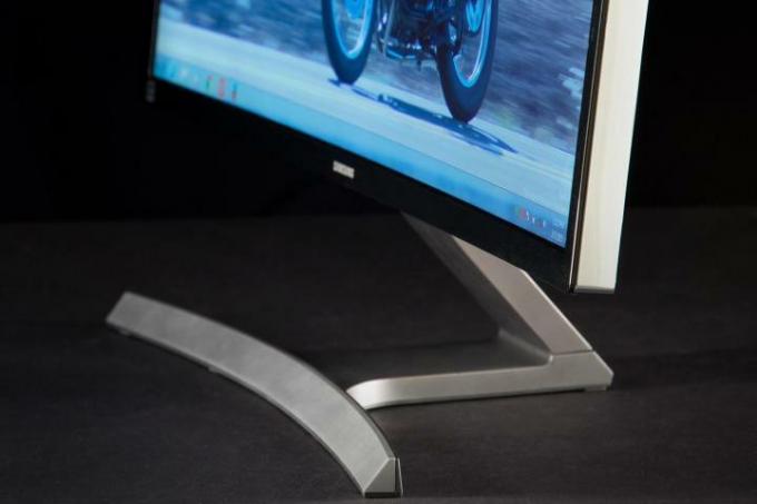 Zakrzywiony stojak na monitor Samsung SD590C makro