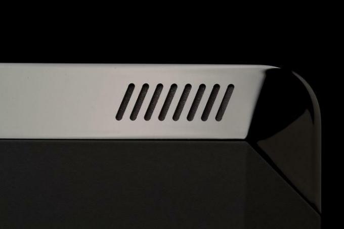 Kindle Fire HDX arka üst sol hoparlör ızgarası