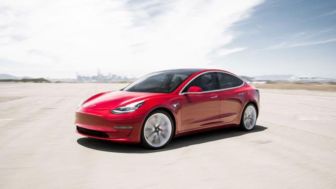 Een Tesla Model 3 elektrische auto.