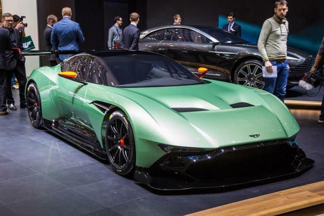 Aston-Martin-Vulcan-5