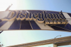 Disneyland a ďalšie kalifornské zábavné parky sa môžu znovu otvoriť 1. apríla