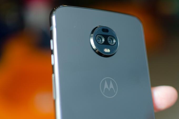 Moto Z3