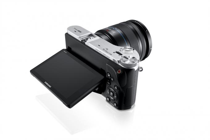 サムスンNX300スマートカメラがCES 021ダイナミック14ブラックに先立って発表