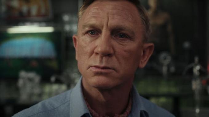 Daniel Craig em Glass Onion: Um Mistério de Knives Out.