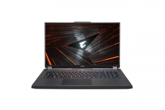 Gigabyte Aorus 17X 2022 elölnézet, kijelzővel és billentyűzettel.