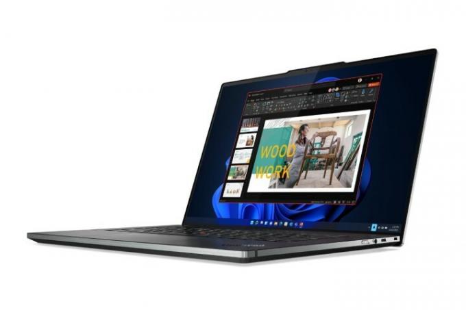 Lenovo ThinkPad Z16 parem esiküljega.