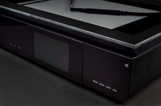 Revisão da impressora multifuncional HP-Envy-120-ângulo frontal esquerdo