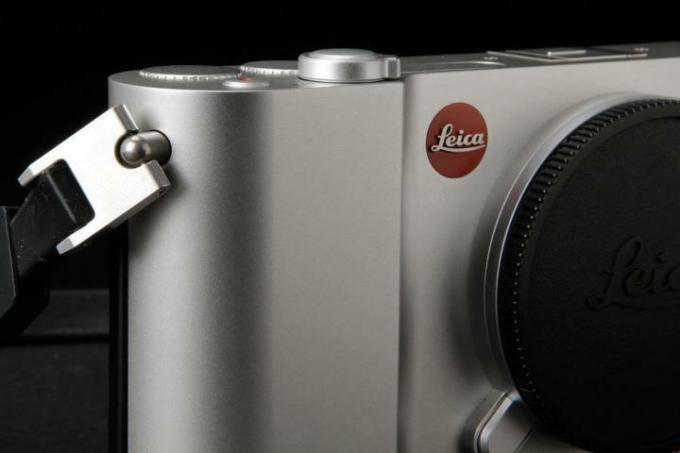 Leica T