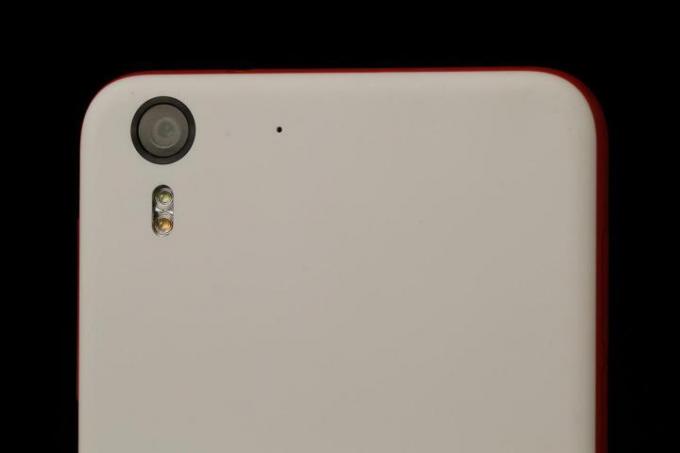 HTC Desiderio Occhio