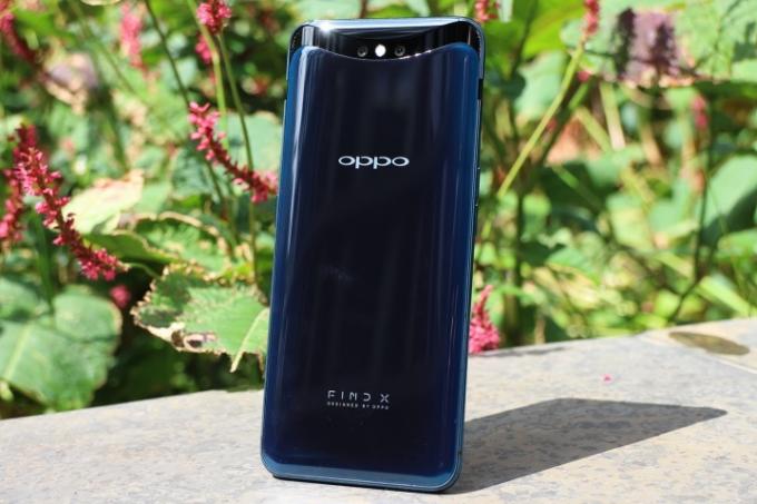 Oppo Find X terug staand