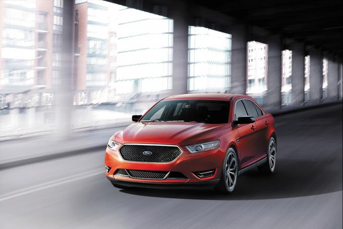 2016 Ford Taurus SHO