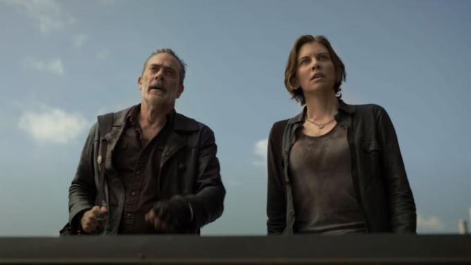 Lauren Cohen in Jeffrey Dean Morgan v filmu The Walking Dead: Dead City.