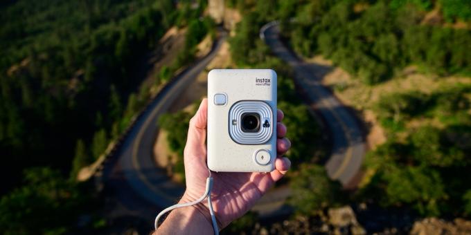 Огляд Fujifilm Instax Mini LiPlay