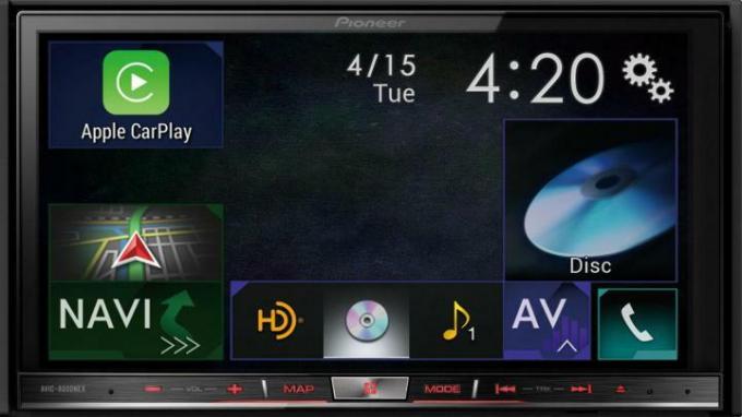 Apple の CarPlay がカーステレオを救う方法