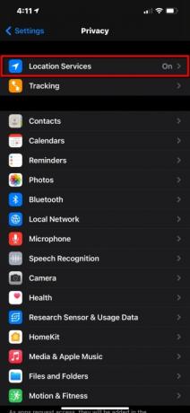 iOS 14 Klepnite na Lokalizačné služby