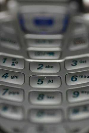 Kako uporabljati pogodbeni telefon AT&T kot predplačniško