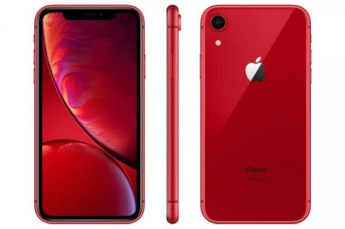 Kuvassa näkyy punaisen iPhone XR: n etu-, taka- ja sivukuva