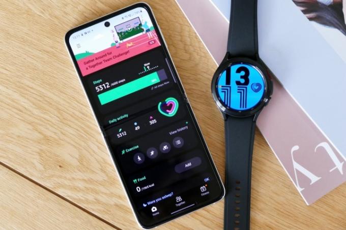 Samsung Health screen и Galaxy Watch 4 Classic.