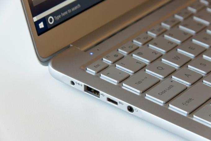 Samsung Notebook 9 -porttia jäljellä