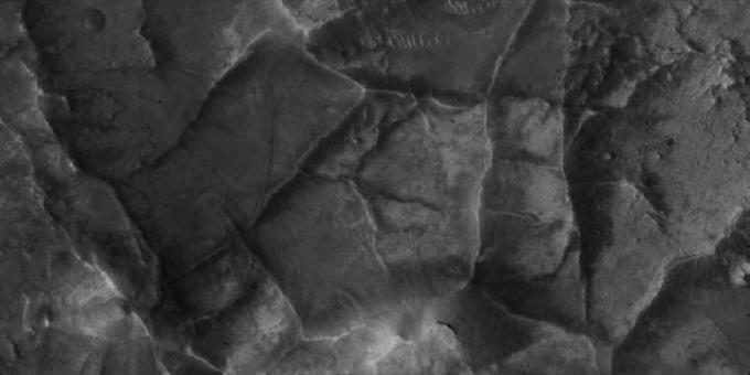 Des réseaux de crêtes inhabituels sur Mars pourraient fournir des indices sur l’histoire de la planète rouge.