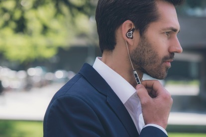 cabeçalho de fones de ouvido sem fio beyerdynamic xelento