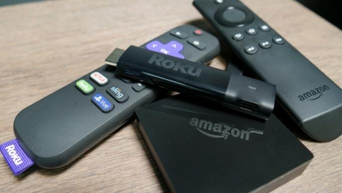 AmazonFire TV vs. Stick de streaming Roku +