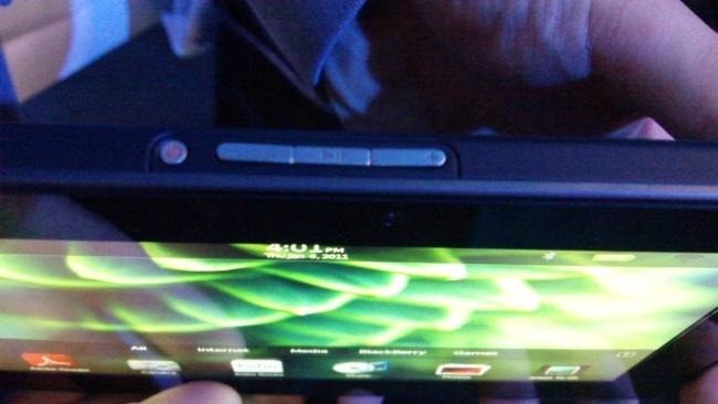 blackberry-playbook-buttons-up-top-ces-2011