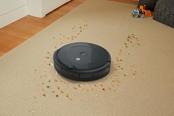 iRobot Roomba 694 no Best Buy — ar Wi-Fi savienots robotu putekļsūcējs.