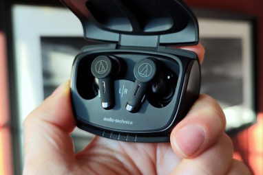 Audio Technica ATH-TWX9.