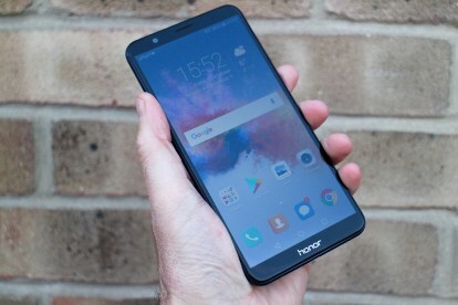 recenzja honor 7x w ręku pełne najlepsze etui honor 7x