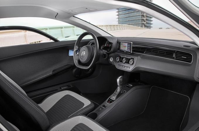 VOLKSWAGEN XL1 interior