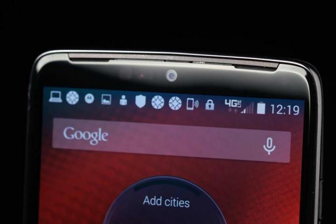 Motorola DROID Turbo näytön yläosa