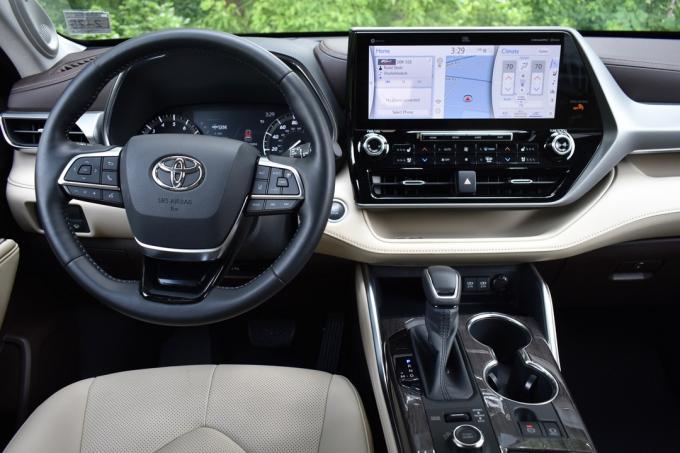 Εσωτερικό Toyota Highlander 2020