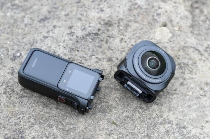 Az Insta360 One RS 1 hüvelykes 360 Edition moduljai szétszedve.