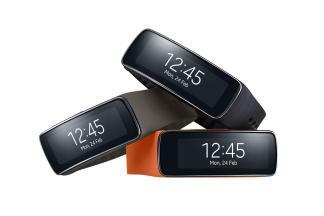 Samsung-Galaxy-Gear-Fit-ryhmä