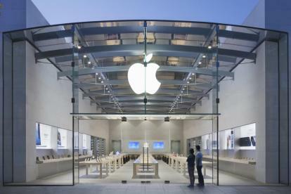 Apple Store din Palo Alto.