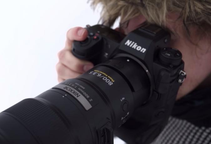 Nový 800mm objektiv Nikon pro fotoaparáty s bajonetem Z ulehčuje zátěž