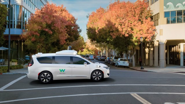 2017 Chrysler Pacifica Hybrid minivan Waymo zelfrijdende testvloot