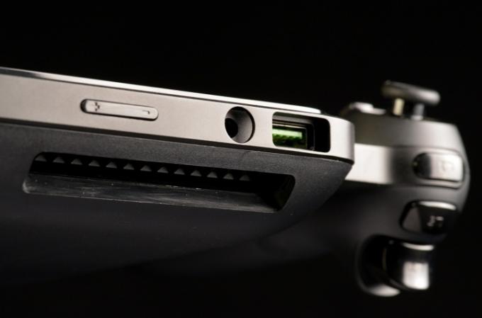 Razor Edge Pro 게이밍 태블릿 USB 3.0 x1 및 볼륨 토글 매크로