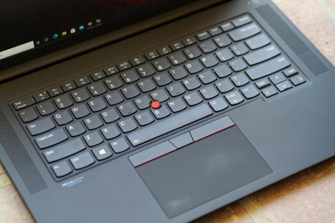 Lenovo ThinkPad X1 Extreme Gen 4의 키보드.