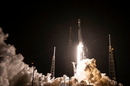 Falcon 9 wystrzeliwuje SXM-8 na orbitę w ramach 125. udanej misji SpaceX, niedziela, 6 czerwca 2021 r.