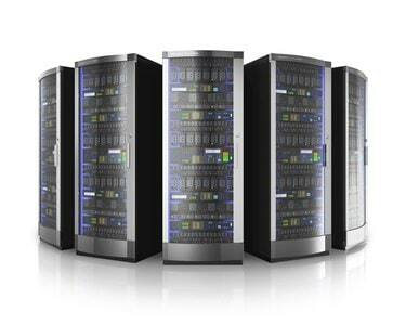 Baris server jaringan di pusat data