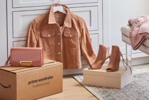 „Amazon“ turi naują asmeninių pirkėjų programą, kuri kas mėnesį siunčia drabužių dėžutes
