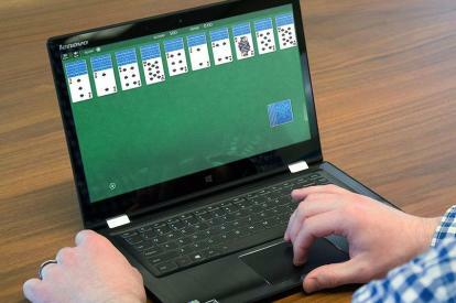 microsoft lancerer en massiv solitaire-turnering til ære for sit 25-års jubilæum