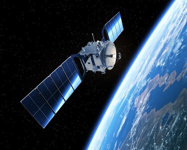 Satellite dans l'espace