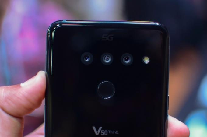 LG V50 ThinQ hands-on